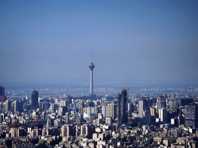 米政府、イランと実務協議の継続を強調－空爆の応酬後も対話を模索