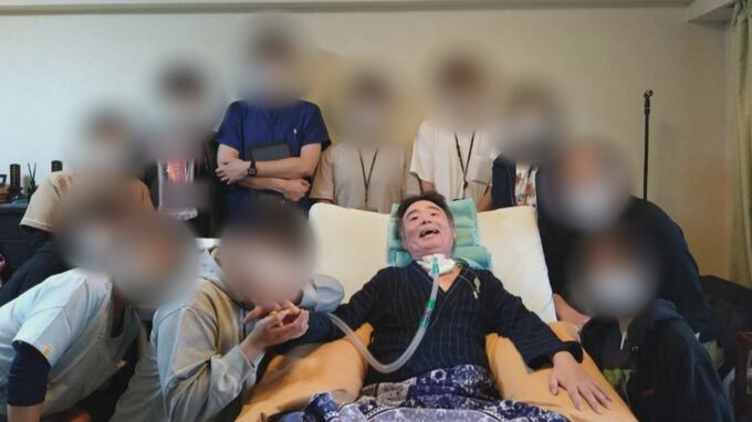 【ニャンちゅう】声優・津久井教生さん　「担当者会議がありました♪　ケアマネージャーさんを始めとして　訪問看護、重度訪問介護、薬局、介護用具レンタル、リハビリテーション、訪問入浴の皆さんが来てくれました」　【ＡＬＳ闘病】|TBS NEWS DIG