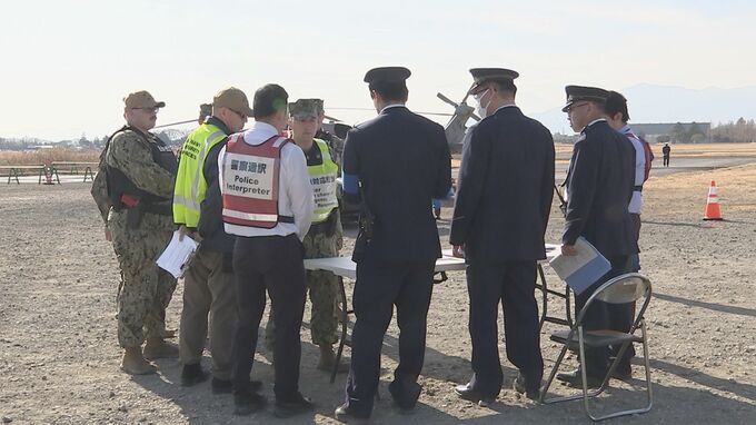 日米ガイドラインに基づく対応訓練　在日米海軍と神奈川県警など参加　厚木基地離陸直後の米軍ヘリがエンジン出力低下し畑に緊急着陸想定　対応手順など確認|TBS NEWS DIG