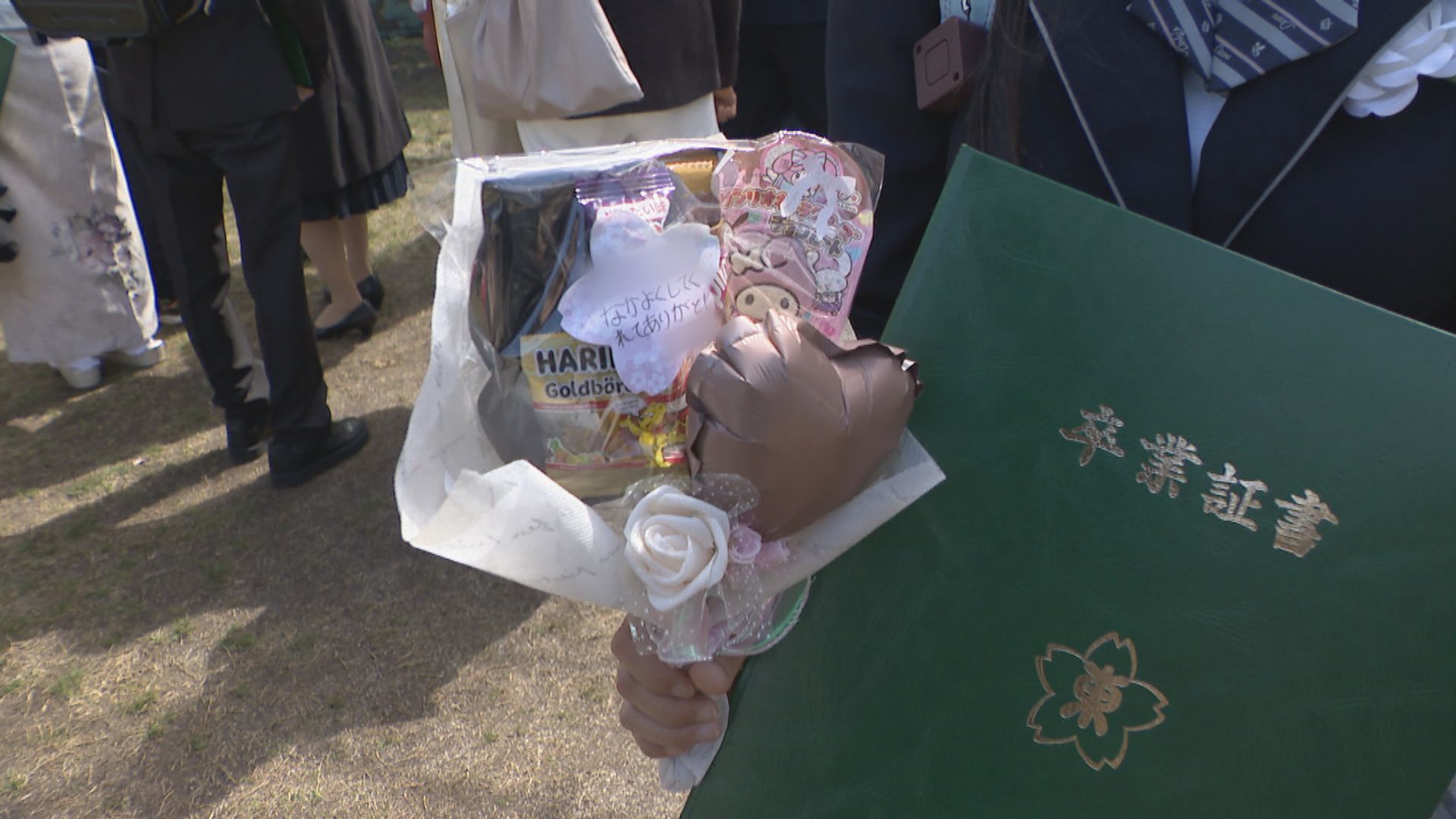 お菓子や風船を花束のように…“バルーンブーケ”が卒業式の定番？名古屋