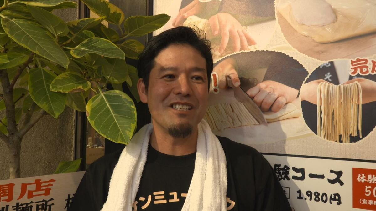 芸能事務所代表であり実業家、嫁ニーの戦略　沖縄そば × エンタメの “エンターテイ麺ト” 施設が船出