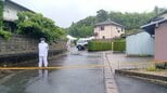 民家の庭の土の中から男性2人の遺体発見…49歳の男が父親と兄を埋めたか　死体遺棄容疑で逮捕　遺体の頭部と腹部に出血伴う外傷　殺人容疑も視野に捜査　島根・出雲市|TBS NEWS DIG