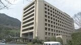 商業施設の駐車場で女性のスカートの中を盗撮の巡査長を懲戒処分 山口県警|TBS NEWS DIG