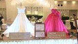 世界に1着の婚礼ドレスお披露目 バラが見どころの観光地をモチーフに製作 岩手・花巻市|TBS NEWS DIG