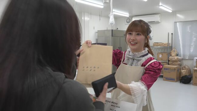 ももクロ佐々木彩夏さんも1日店員に 仮設商店街がグランドオープン「笑顔広がる場に」石川・輪島市町野町|TBS NEWS DIG
