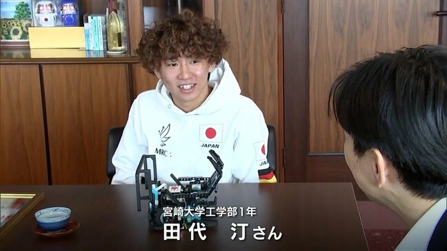 国際的ロボットコンテストで準優勝　宮崎大学の学生が清山宮崎市長を表敬|TBS NEWS DIG
