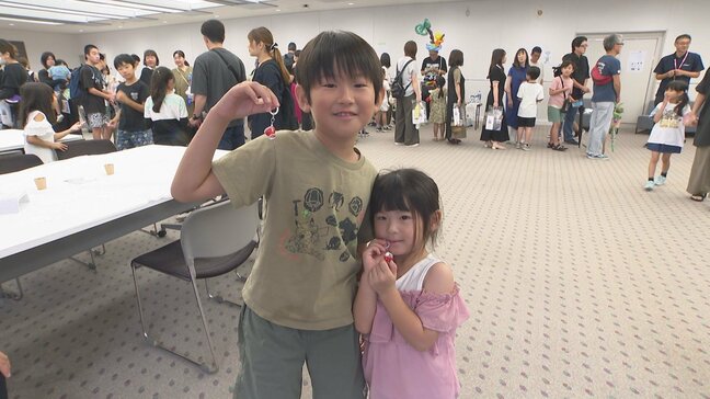 夏休み工作イベントに500人　「ボトル水族館」作り|TBS NEWS DIG