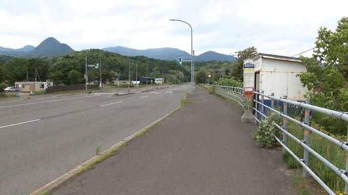 札幌市南区の国道230号で、自転車の74歳男性が車にはねられ搬送　搬送当時、意識はあり会話可能|TBS NEWS DIG