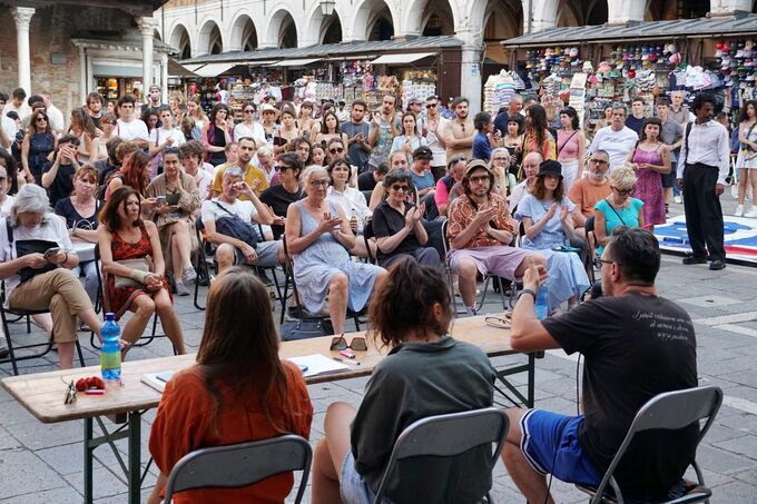 ベネチア市民、オーバーツーリズムに不満噴出－ベゾス氏結婚式標的