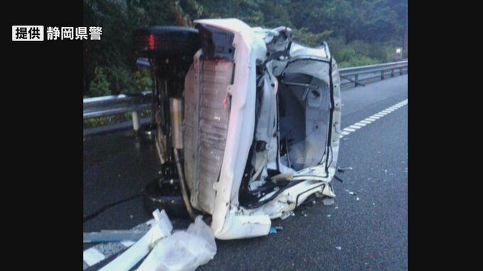 新東名下り線で乗用車がガードレールにぶつかり横転 そこに走ってきたトラック衝突 1人けが＝静岡・藤枝市|TBS NEWS DIG