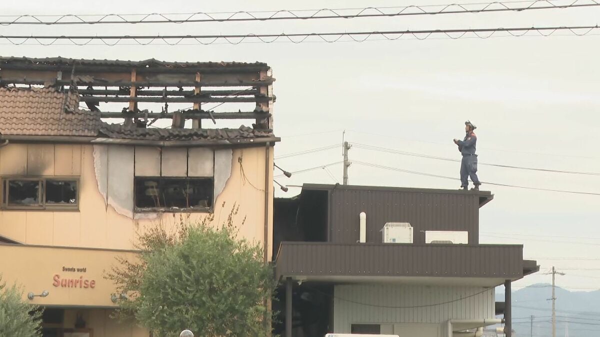 ケーキ店の放火とみられる火事　死者は3人に　建物の外にいた男性（70）が搬送先の病院で死亡確認　岐阜・本巣市