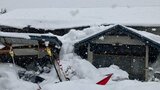 「玄関が倒壊している」藤崎町の住宅で屋根に積もった雪が落ちて玄関部分が壊れる被害 災害級の豪雪の青森 | 青森のニュース│ATV NEWS│青森テレビ