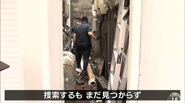 【続報】“逃げるヘビ”捜索開始から3日目もいまだ見つからず 7日も朝から警察や従業員が店の壁や床をはがすなどして捜す 青森県青森市|TBS NEWS DIG