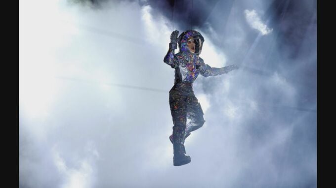 ブルーオリジンが女性クルーのみで打ち上げへ　ケイティ・ペリーも搭乗|TBS NEWS DIG