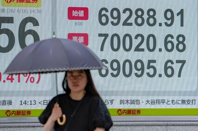 日経平均7万円に取り残される証券株､事業モデル変革途上で投資家敬遠
