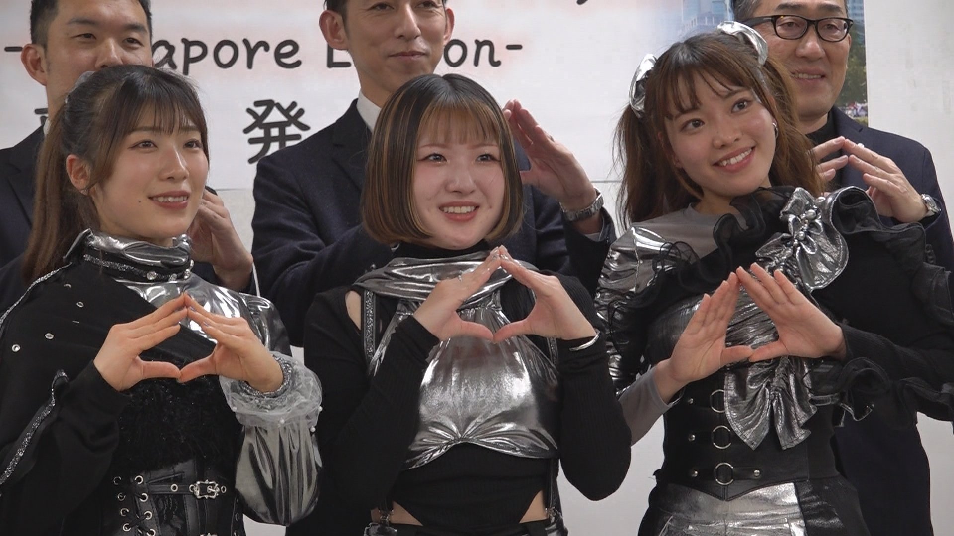 乃木坂46 OFFICIAL WEB SHOP | 乃木坂46 グッズ通販サイト ライスボール　サイン入りタペストリー　アイドル