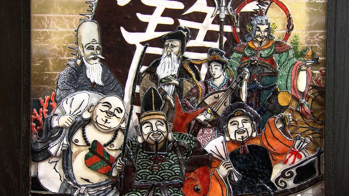 色や質感も表現の仕方でどんどん変わる」ガラスで作った1000のパーツを