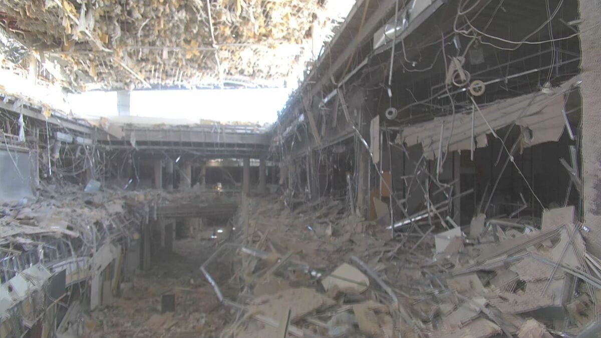 イオンモール爆発 29日に現場近くで出会った妻を探す男性の思い ｢地震の直後は連絡が取れたが…｣ 【熊本地震】