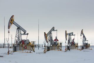 ロシアの石油・ガス収入、過去5年で最低－戦費かさむ国庫に大打撃| TBS CROSS DIG with Bloomberg