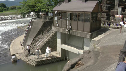 三連水車 朝倉 三連水車の稼働（山田堰通水式）夏の風物詩 日本最古の実働する