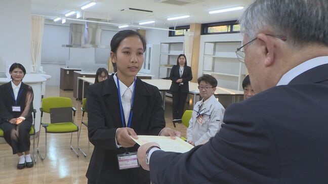 介護福祉士目指して…ミャンマーから4人の新職員　富岡町の特別養護老人ホーム　福島|TBS NEWS DIG