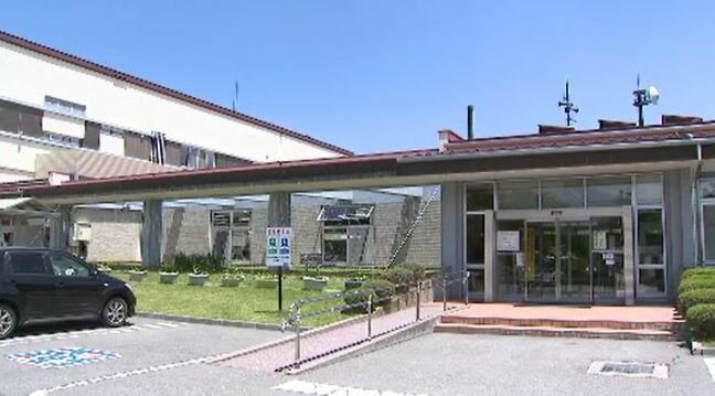 50代男性課長と係長を戒告処分　30代女性職員が書類提出怠り特別児童扶養手当647万円支給されず　職員は依願退職　町と県で15人に不支給分を支給　長野・軽井沢町|TBS NEWS DIG