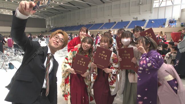 別府大学・短期大学部で卒業式　685人が門出　大分|TBS NEWS DIG