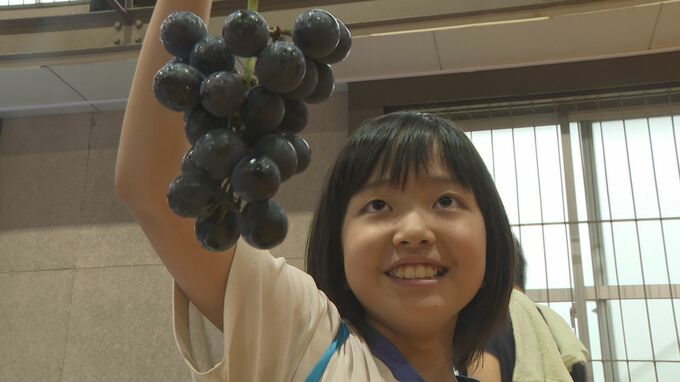 「立派なブドウをこんな安い値段で」児童が育てたブドウを販売　果物栽培盛んな山間部の小学校|TBS NEWS DIG