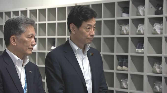 国から約100億円の支援　製造設備増設のキオクシア岩手を西村経済産業大臣が視察　岩手・北上市　|　IBC NEWS | IBC岩手放送