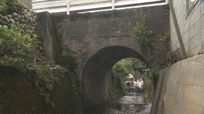 「130年前のレンガ橋」が住宅街に 地元の小中学生が市長へ要望書を提出|TBS NEWS DIG