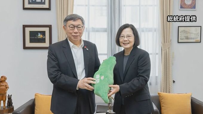 台湾蔡英文総統　第三勢力の民衆党主席と会談　防衛費増額に協力を呼びかけ
