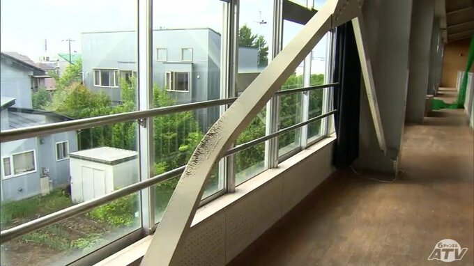 地震で休校の学校のほとんどが26日から授業再開　しかし通学路や体育館に残る“地震の爪あと”　影響はいまも…【青森県　最大震度6強観測の6月地震】|TBS NEWS DIG