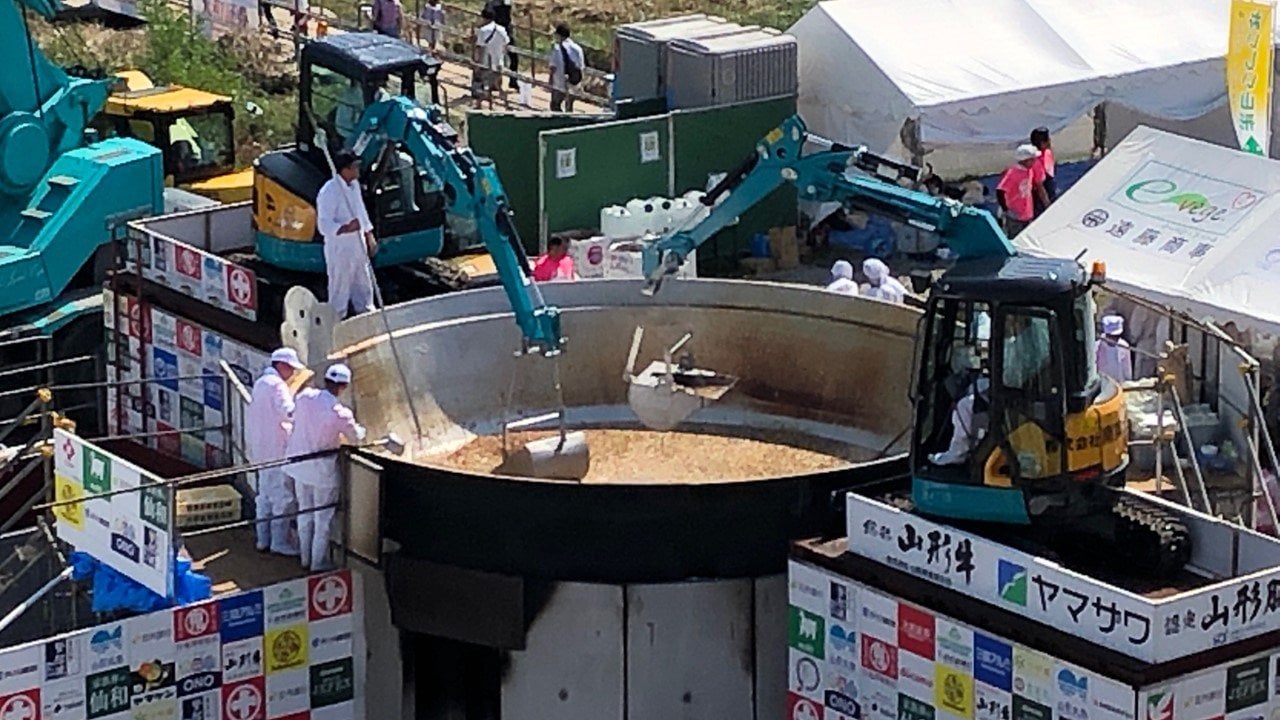 鋳鉄製 大型羽釜②　 新品未使用　直径約88cm 　お祭り　芋の子会　イベント img_b50494612a5d032772ef822172