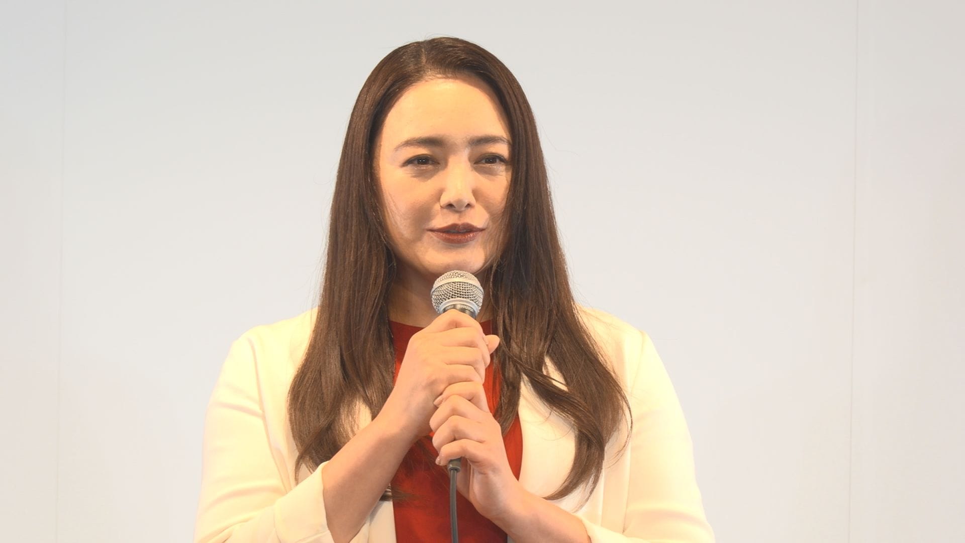仲間由紀恵さん 県内スーパー大手「サンエー」のアンバサダーに就任 新