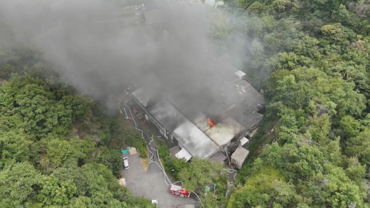 建物から黒い煙が出ている」工場で火事 男性1人がけが 広島・廿日市市