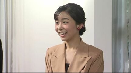 佳子さまが身に着けた輪島塗のアクセサリー 全国から問い合わせの連絡