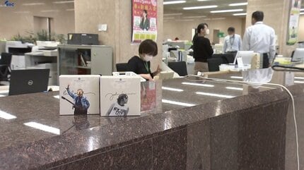 ジョンレノン＆ポールマッカートニー英国記念限定5ポンド友情SETビートルズ ジョンレノン＆ポールマッカートニー英国記念限定5ポンドコイン