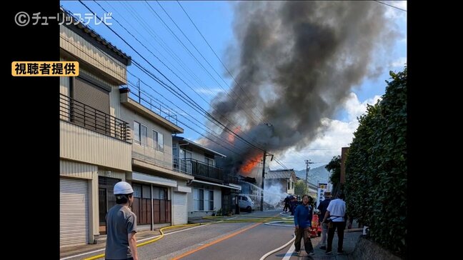 火元は「1階勝手口付近」と判明【実況見分】店舗住宅など4棟焼失の火事、 約165平米が全焼もけが人なし 富山・黒部市|TBS NEWS DIG