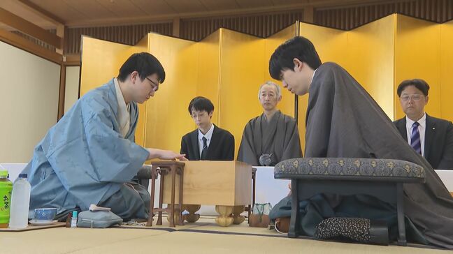午前の勝負おやつは「もちパイと冷たいお茶」 藤井七冠タイトル防衛なるか? 王位戦七番勝負第4局2日目始まる|TBS NEWS DIG