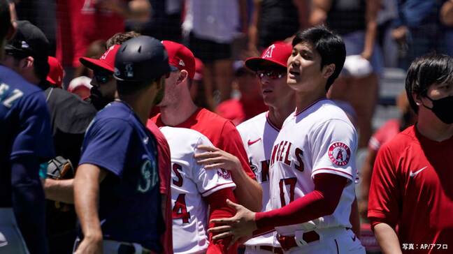 “大乱闘”に大谷翔平も参加 両チーム8人が退場処分に トラウト2度申告敬遠で勝負されるも凡退|TBS NEWS DIG