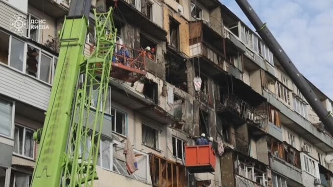 ウクライナ首都などに大規模攻撃8人死亡　ゼレンスキー大統領「緻密に計算された攻撃」と非難　ウクライナの攻撃でロシア南部の港もドローン被害|TBS NEWS DIG