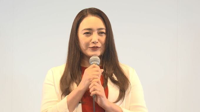 仲間由紀恵さん　県内スーパー大手「サンエー」のアンバサダーに就任　新ブランド戦略を発表|TBS NEWS DIG