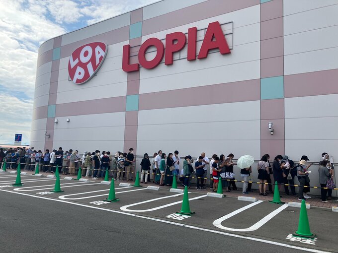 “ロピア”がついにオープン！北東北初出店「食生活♥♥ロピア」　開店前から長蛇の行列　「イトーヨーカドー五所川原店」の後継|TBS NEWS DIG
