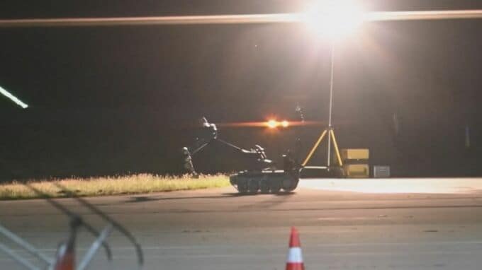 ドイツの空港で爆発物を搭載したドローンを発見　ドイツ内務相「外国勢力が関与の可能性も」