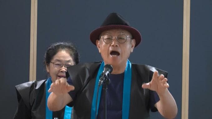 訪れた人たちを笑顔に　79歳の新人芸人らがお笑いライブ|TBS NEWS DIG