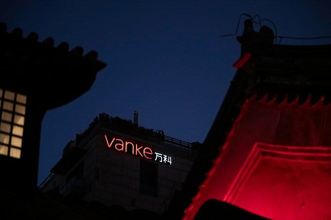 中国不動産開発の万科、当局の要請で債務再編準備－デフォルトに傾く