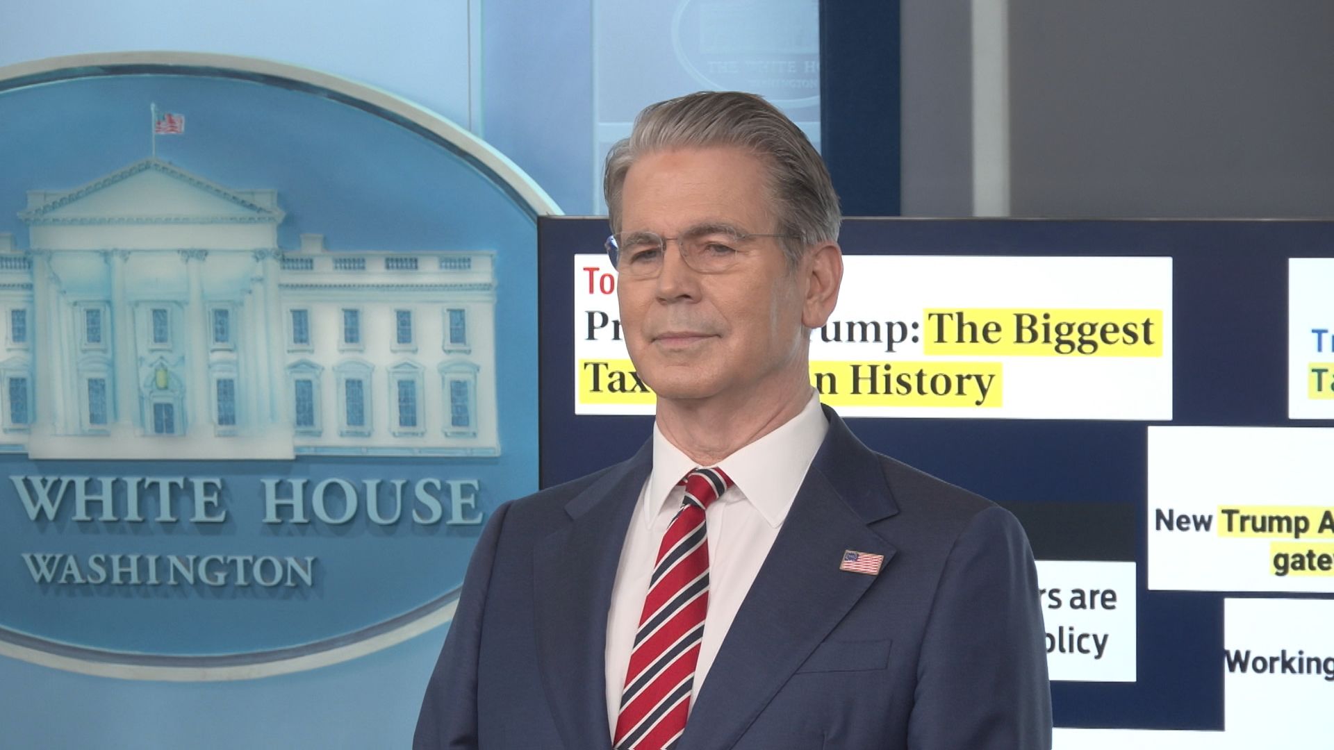 ロシア・イラン産原油の制裁緩和を終了へ ベッセント財務長官が延長