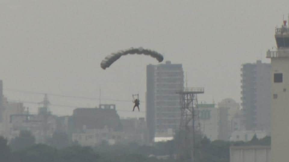 嘉手納基地での降下訓練 米軍が航空情報削除