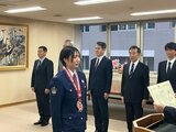 女性警察官が柔道の国際大会で銅メダル 県警本部長から表彰 国際大会で今年3回目の3位 目指すは世界選手権&ロス五輪 | 福岡のニュース|RKB NEWS|RKB毎日放送