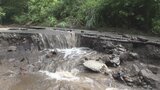 「雨が上がった後、ゴーっていう音」北杜市で土砂流出や路面崩壊 今夜も天気急変のおそれ 山梨 | 山梨のニュース | UTYテレビ山梨